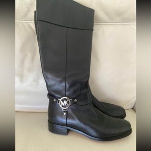 Michael kors tall boots sz 8.5